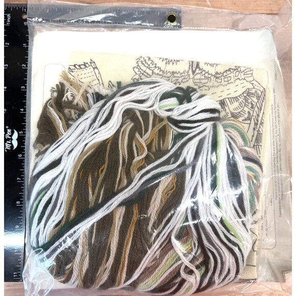 Columbia-Minerva Crewel Picture Kit Erica Wilson Owl Family 20" x 24" Craft Proj - Picture 4 of 4